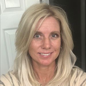 Meet your Posher, Stacy